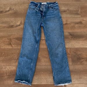Abercrombie & Fitch ‘The 90s Straight Ultra High Rise’ Jeans
